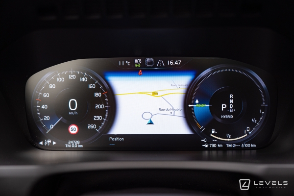  Volvo XC90 T8 R-DESIGN 390CH AWD GEARTRONIC 8