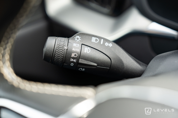  Volvo XC60 T8 RECHARGE AWD 390 CH R-DESIGN GEARTRONIC 8
