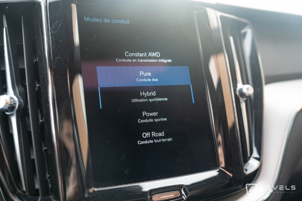  Volvo XC60 T8 RECHARGE AWD 390 CH R-DESIGN GEARTRONIC 8