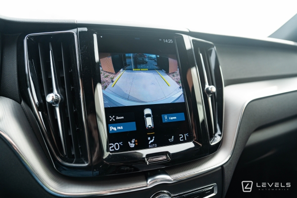 Volvo XC60 T8 RECHARGE AWD 390 CH R-DESIGN GEARTRONIC 8