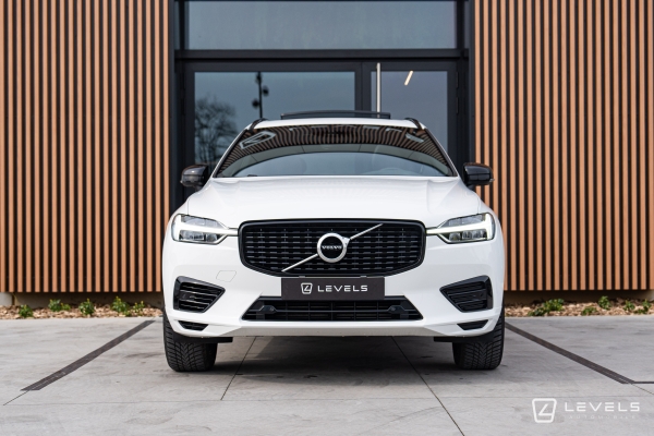  Volvo XC60 T8 RECHARGE AWD 390 CH R-DESIGN GEARTRONIC 8