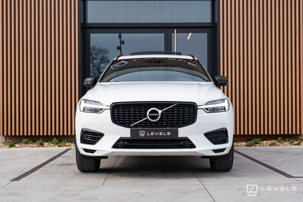 Volvo XC60 T8 RECHARGE AWD 390 CH R-DESIGN GEARTRONIC 8