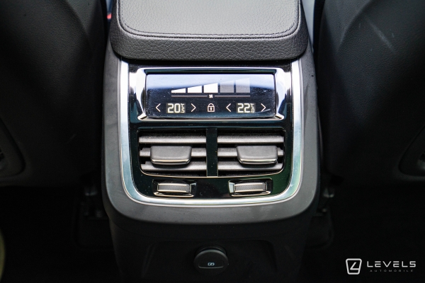 Volvo XC90 T8 R-DESIGN 390CH AWD GEARTRONIC 8