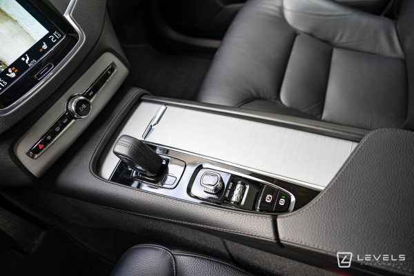 Volvo XC90 T8 R-DESIGN 390CH AWD GEARTRONIC 8