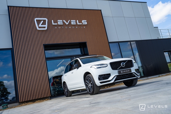  Volvo XC90 T8 R-DESIGN 390CH AWD GEARTRONIC 8