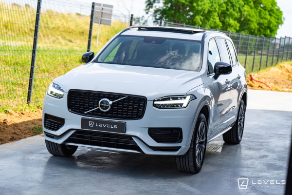  Volvo XC90 T8 R-DESIGN 390CH AWD GEARTRONIC 8