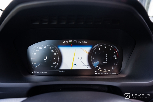  Volvo XC90 T8 R-DESIGN 390CH AWD GEARTRONIC 8