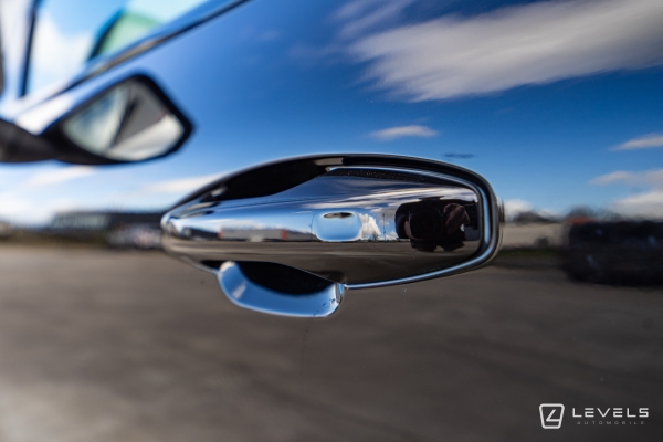 Volvo XC40 T5 RECHARGE HYBRIDE R-DESIGN BVA