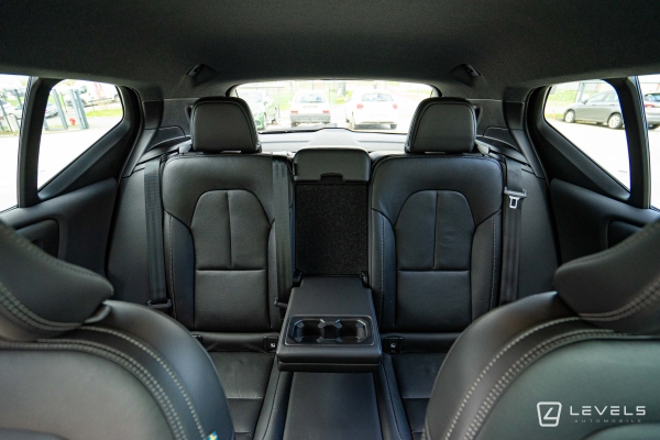 Volvo XC40 T5 RECHARGE HYBRIDE R-DESIGN BVA
