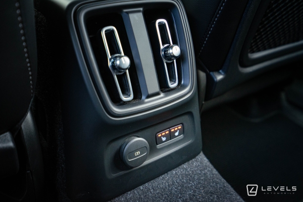 Volvo XC40 T5 RECHARGE HYBRIDE R-DESIGN BVA