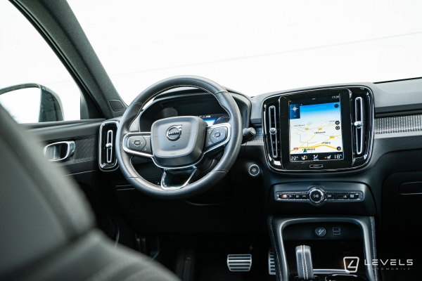 Volvo XC40 T5 RECHARGE HYBRIDE R-DESIGN BVA
