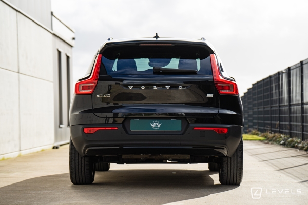 Volvo XC40 T5 RECHARGE HYBRIDE R-DESIGN BVA