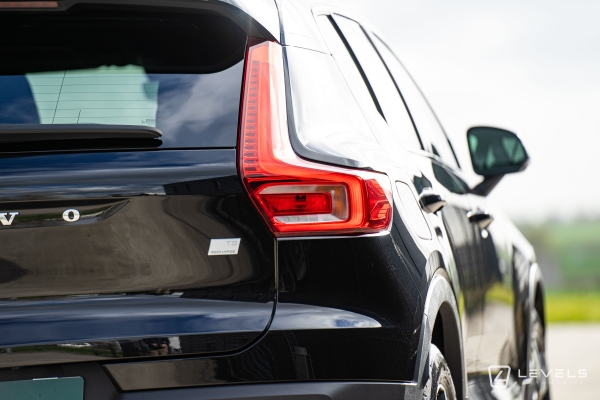 Volvo XC40 T5 RECHARGE HYBRIDE R-DESIGN BVA