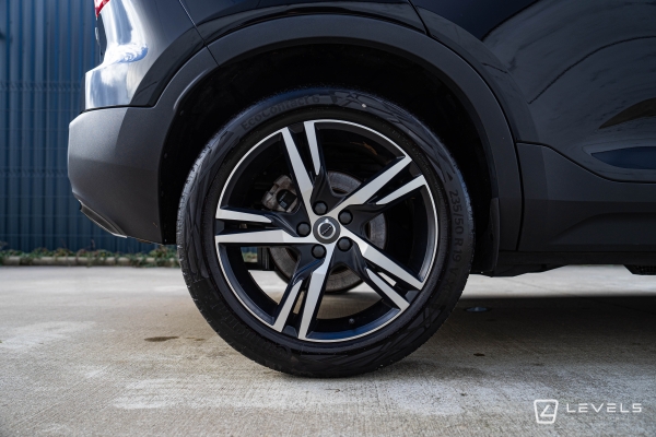 Volvo XC40 T5 RECHARGE HYBRIDE R-DESIGN BVA