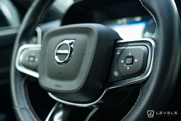 Volvo XC40 T5 RECHARGE HYBRIDE R-DESIGN BVA