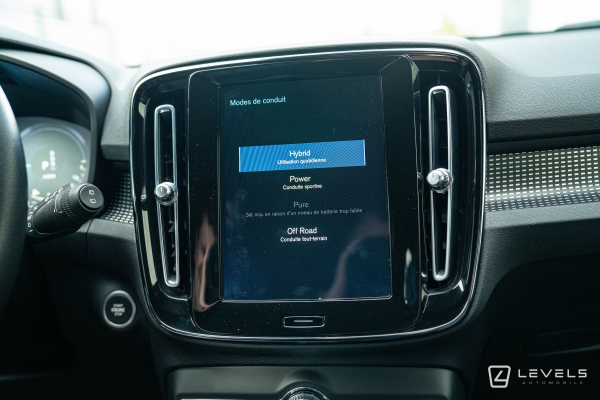 Volvo XC40 T5 RECHARGE HYBRIDE R-DESIGN BVA