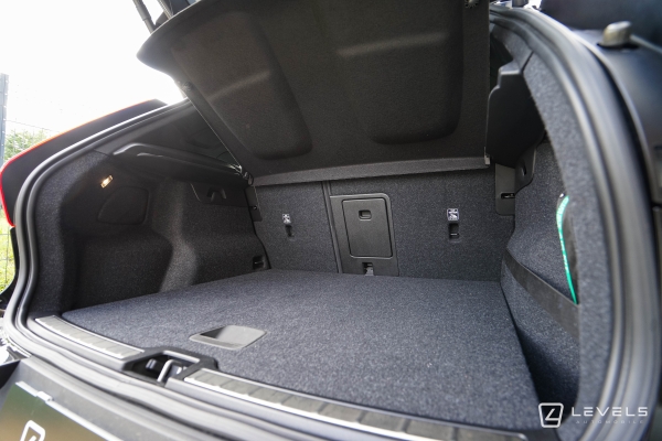  Volvo XC40 T5 RECHARGE HYBRIDE R-DESIGN BVA