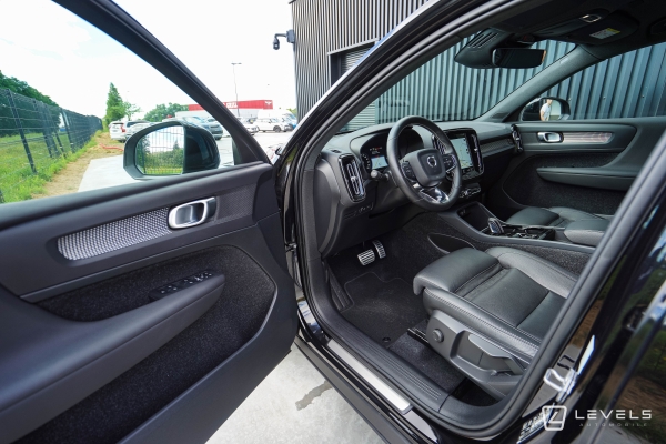  Volvo XC40 T5 RECHARGE HYBRIDE R-DESIGN BVA
