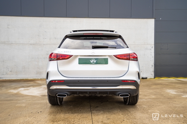 Mercedes GLA 250E AMG LINE 8G-DCT