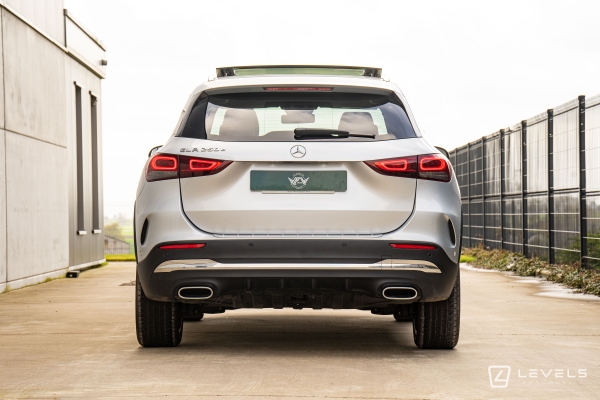 Mercedes GLA 250E AMG LINE 8G-DCT
