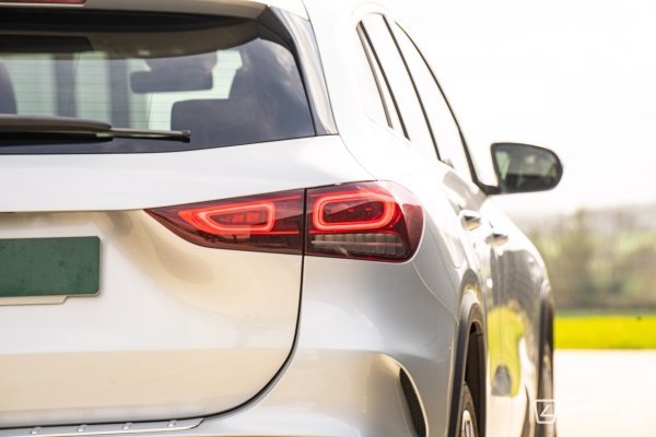 Mercedes GLA 250E AMG LINE 8G-DCT