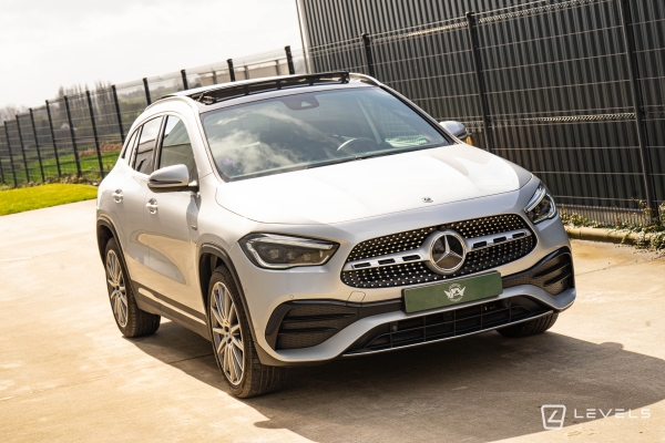 Mercedes GLA 250E AMG LINE 8G-DCT