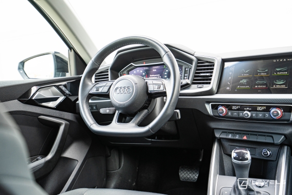 Audi A1 SPORTBACK 30 TFSI 110 CH S-TRONIC S LINE 