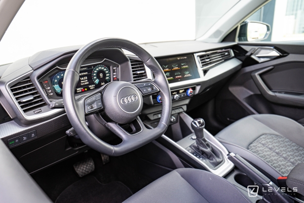 Audi A1 SPORTBACK 30 TFSI 110 CH S-TRONIC S LINE 