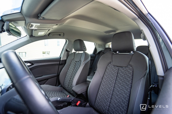 Audi A1 SPORTBACK 30 TFSI 110 CH S-TRONIC S LINE 
