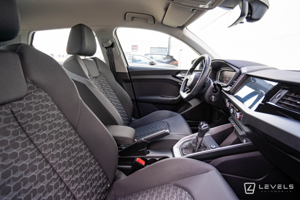 Audi A1 SPORTBACK 30 TFSI 110 CH S-TRONIC S LINE 