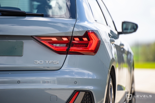 Audi A1 SPORTBACK 30 TFSI 110 CH S-TRONIC S LINE 
