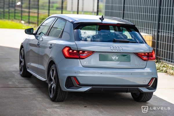 Audi A1 SPORTBACK 30 TFSI 110 CH S-TRONIC S LINE 