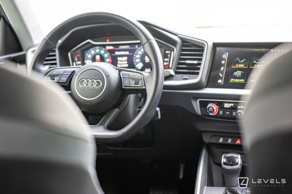 Audi A1 SPORTBACK 30 TFSI 110 CH S-TRONIC S LINE 