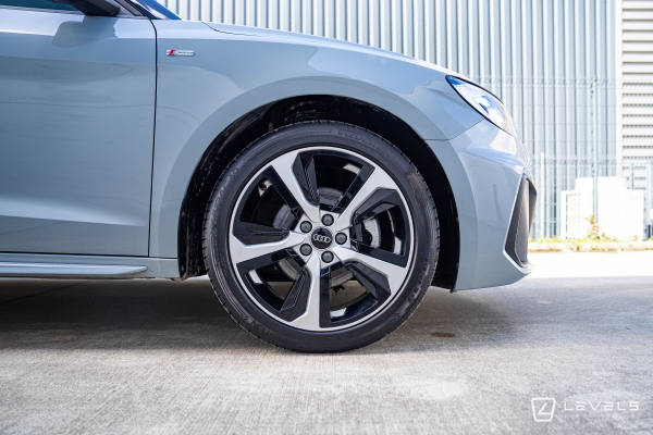 Audi A1 SPORTBACK 30 TFSI 110 CH S-TRONIC S LINE 