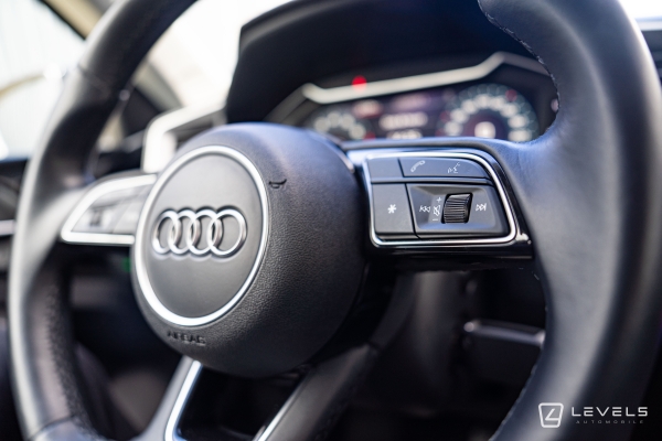 Audi A1 SPORTBACK 30 TFSI 110 CH S-TRONIC S LINE 