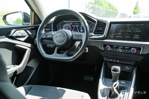 Audi A1 SPORTBACK 30 TFSI 110 CH S-TRONIC S LINE 