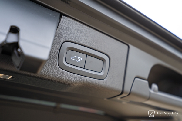 Volvo XC60 T8 RECHARGE 390 CH R-DESIGN AWD GEARTRONIC 8