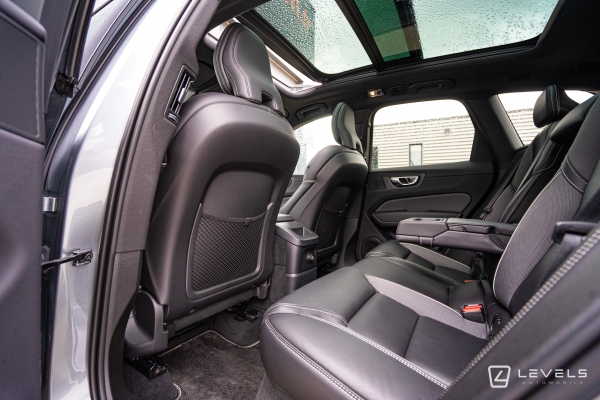 Volvo XC60 T8 RECHARGE 390 CH R-DESIGN AWD GEARTRONIC 8