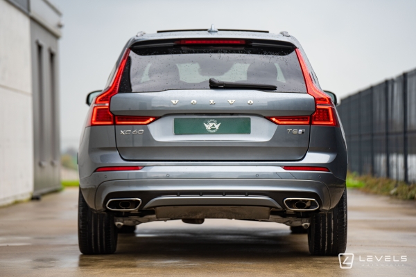 Volvo XC60 T8 RECHARGE 390 CH R-DESIGN AWD GEARTRONIC 8