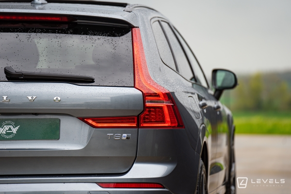 Volvo XC60 T8 RECHARGE 390 CH R-DESIGN AWD GEARTRONIC 8