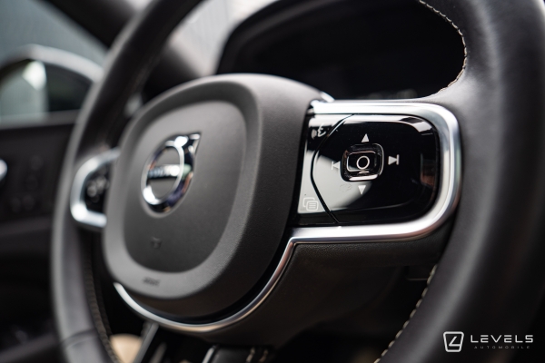 Volvo XC60 T8 RECHARGE 390 CH R-DESIGN AWD GEARTRONIC 8