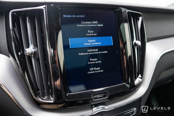 Volvo XC60 T8 RECHARGE 390 CH R-DESIGN AWD GEARTRONIC 8