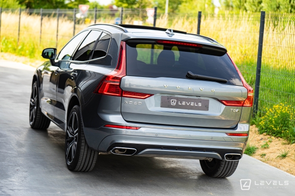 Volvo XC60 T8 RECHARGE 390 CH R-DESIGN AWD GEARTRONIC 8