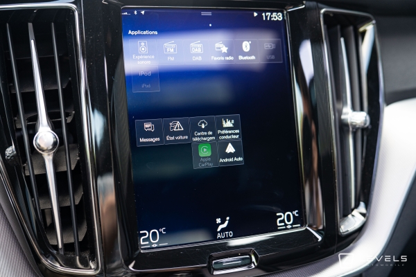  Volvo XC60 T8 RECHARGE 390 CH R-DESIGN AWD GEARTRONIC 8