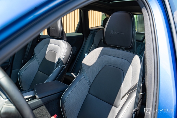 Volvo XC60 T8 390 CH R-DESIGN AWD RECHARGE GEARTRONIC 8