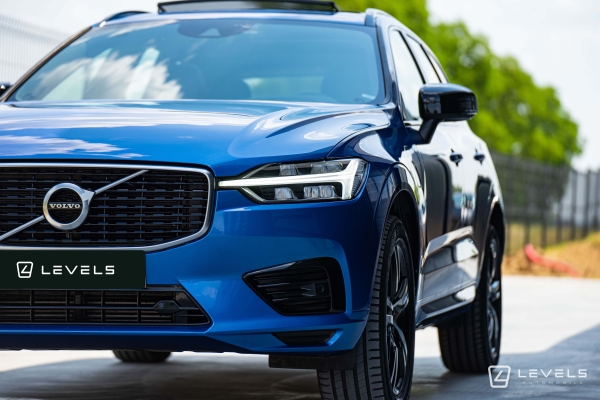 Volvo XC60 T8 390 CH R-DESIGN AWD RECHARGE GEARTRONIC 8