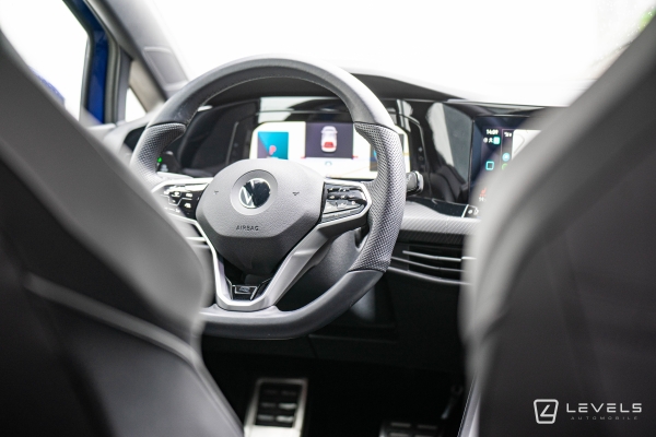 Volkswagen GOLF 8 1.5L eTSI 150 CH R-LINE DSG