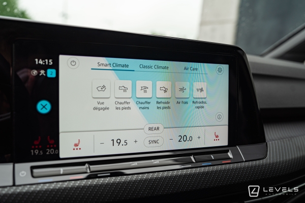 Volkswagen GOLF 8 1.5L eTSI 150 CH R-LINE DSG