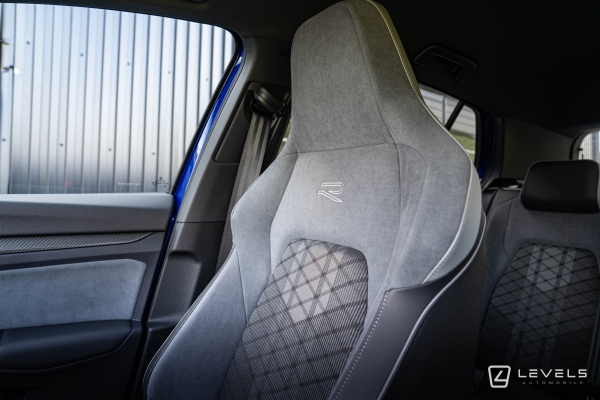  Volkswagen GOLF 8 1.5L eTSI 150 CH R-LINE DSG