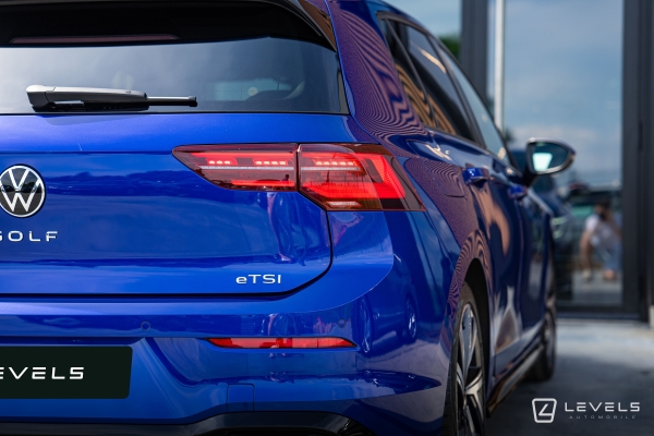  Volkswagen GOLF 8 1.5L eTSI 150 CH R-LINE DSG